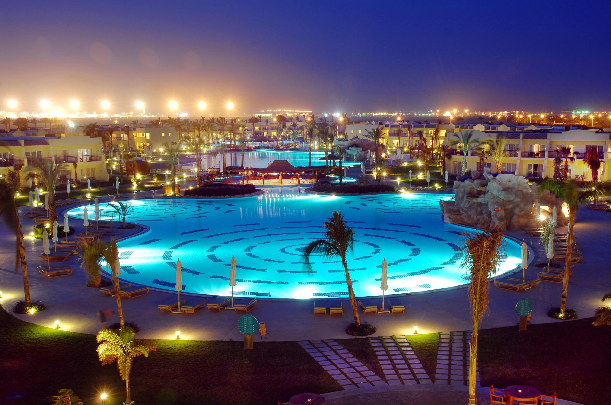 Doubletree By Hilton Sharks Bay Resort Sharm el-Sheikh Exterior photo