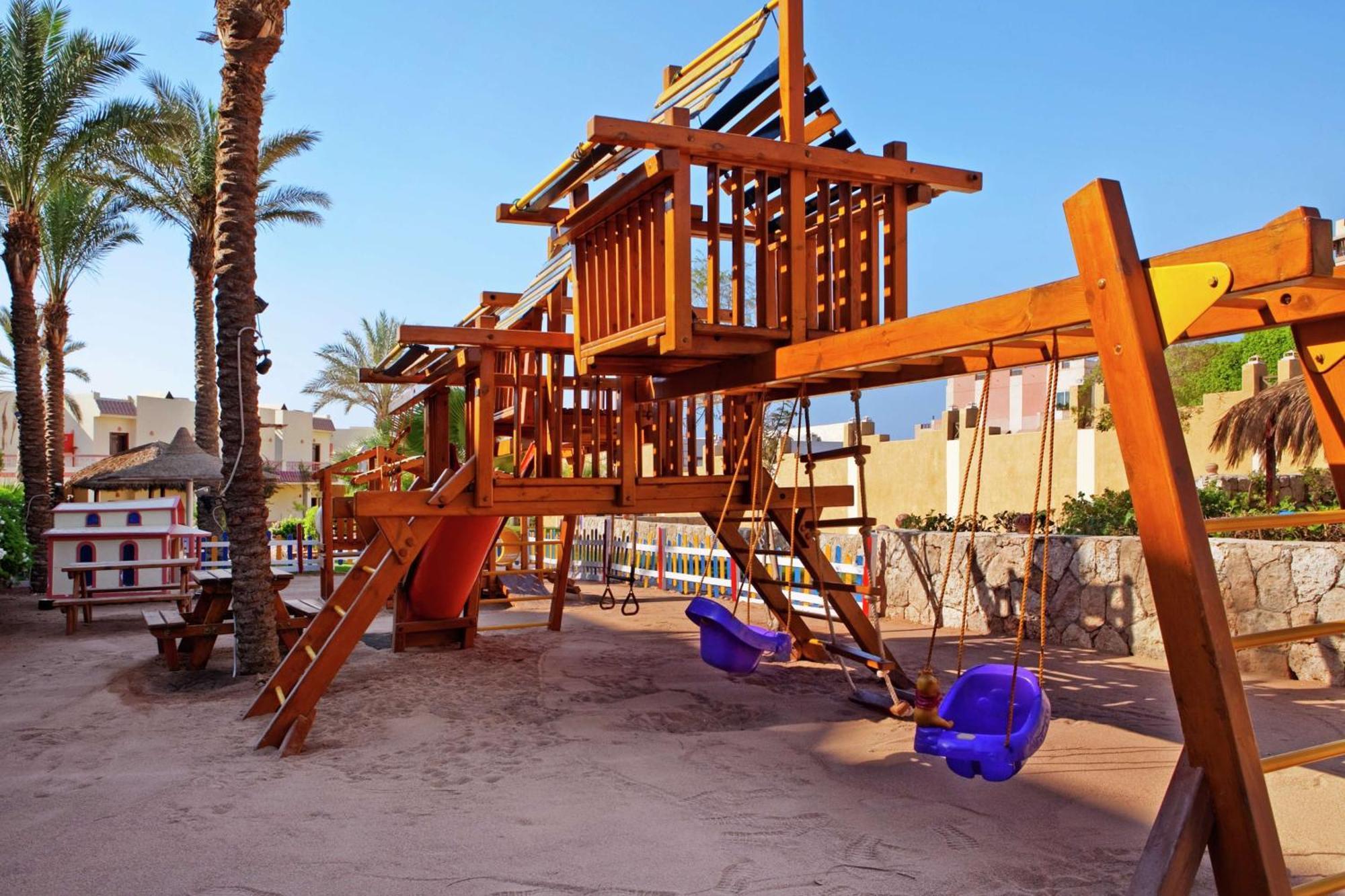 Doubletree By Hilton Sharks Bay Resort Sharm el-Sheikh Exterior photo