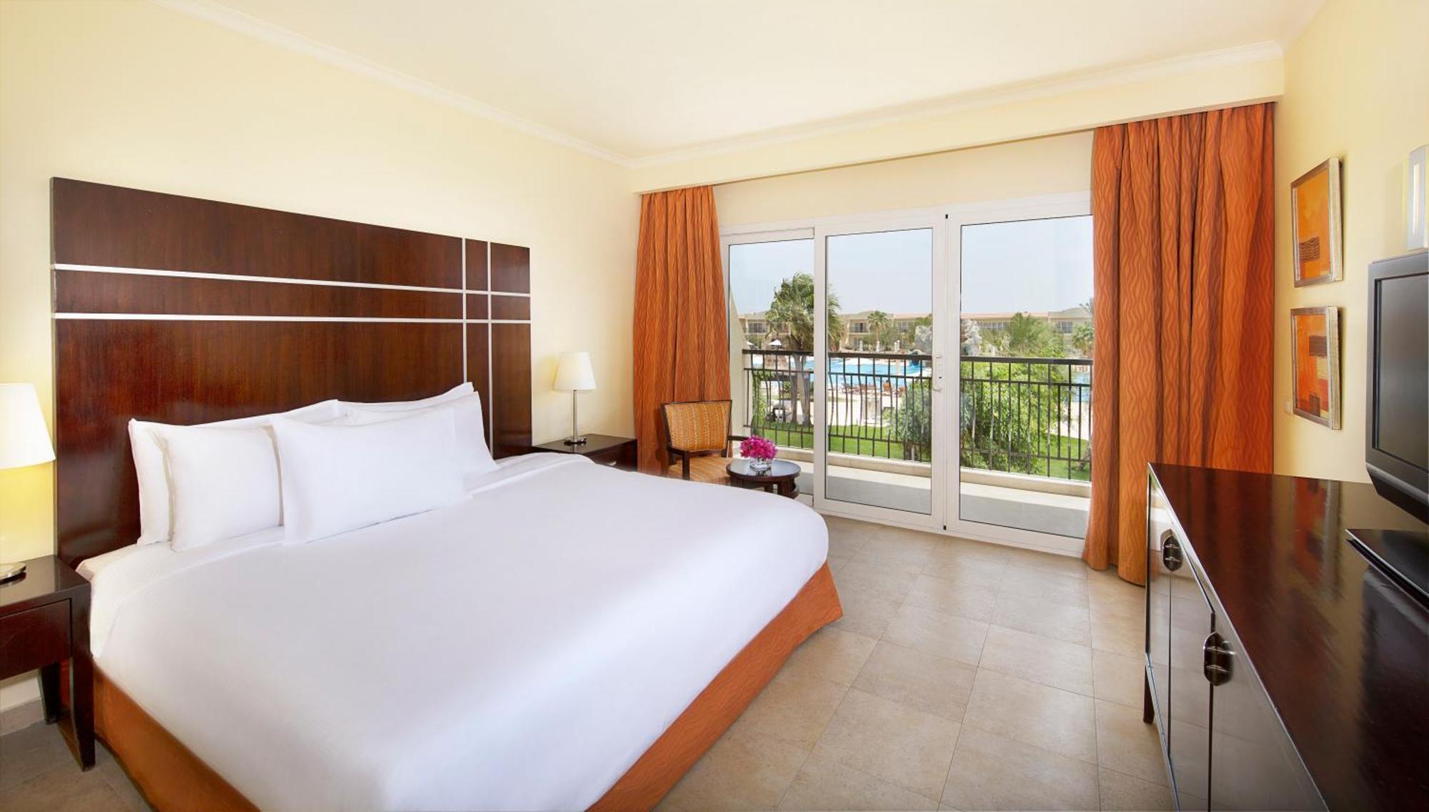 Doubletree By Hilton Sharks Bay Resort Sharm el-Sheikh Exterior photo